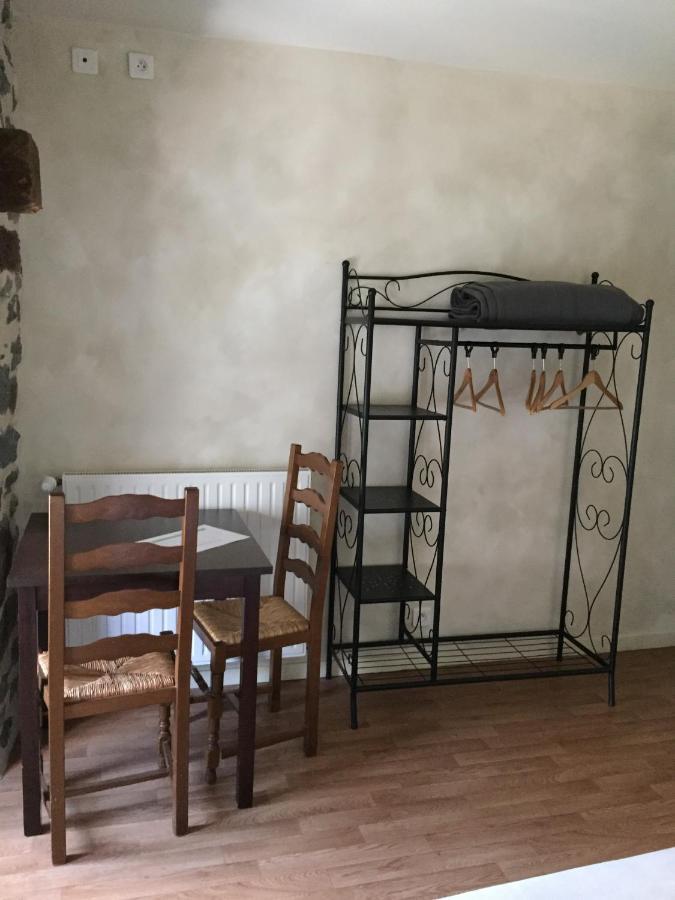 Les Fontilles Bed & Breakfast Coltines